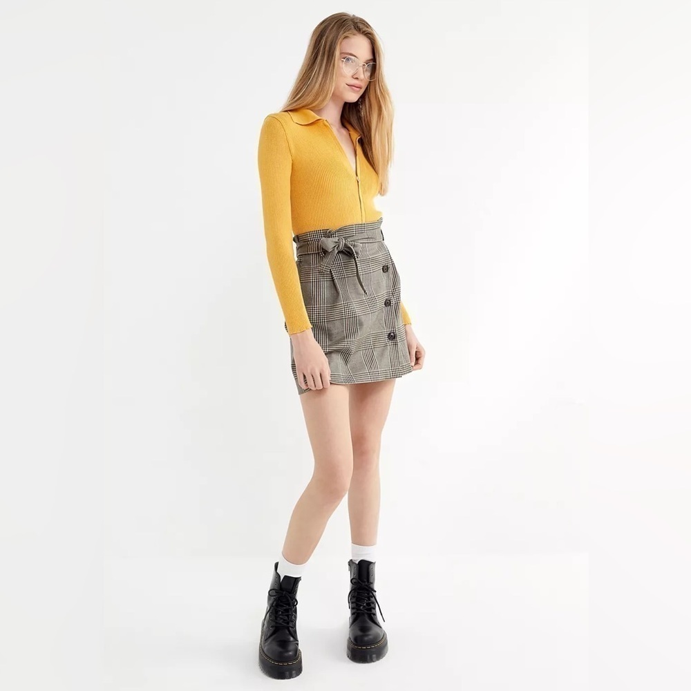 UO Penelope Plaid Paperbag Waist Wrap Tie Wrap Mini Skirt Tweed Academia Med